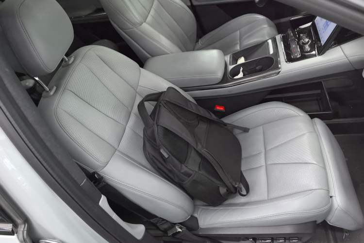 Used Nio ES8 2020 415 km Signature Edition 6-Seater Version
