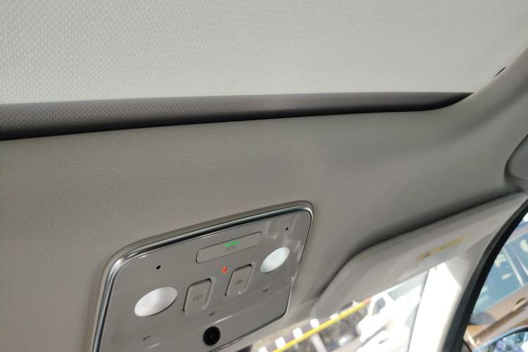 Used Nio ES8 2020 415 km Range 6-Seater Version
