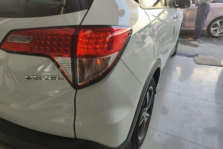 Used Honda Vezel 2020 1.5L CVT Pioneer Edition