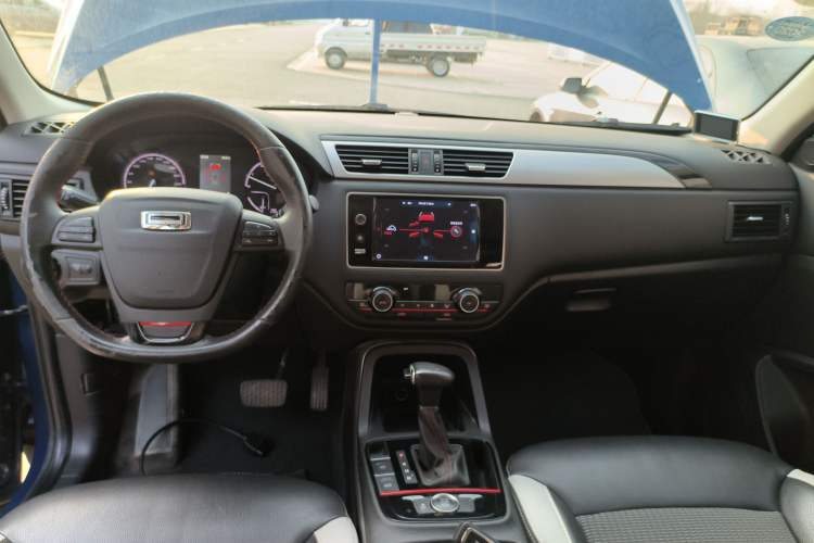 Used Qoros 5 2017 1.6T Automatic Prestige Model
