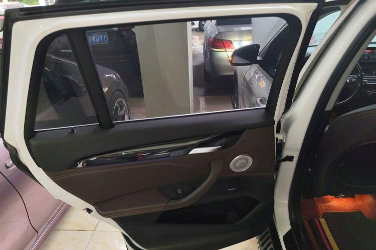 Used BMW X1 2021 Restyled sDrive25Li Leading Edition
