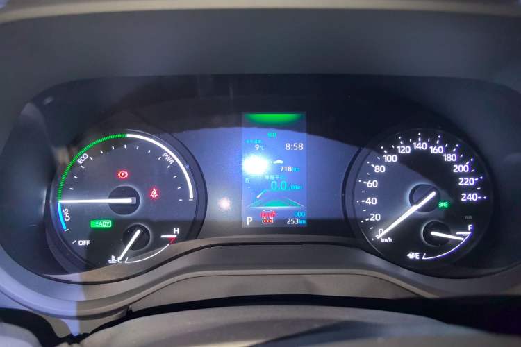 Used Toyota Granvia 2026 Model 2.5L Hybrid Comfort Edition