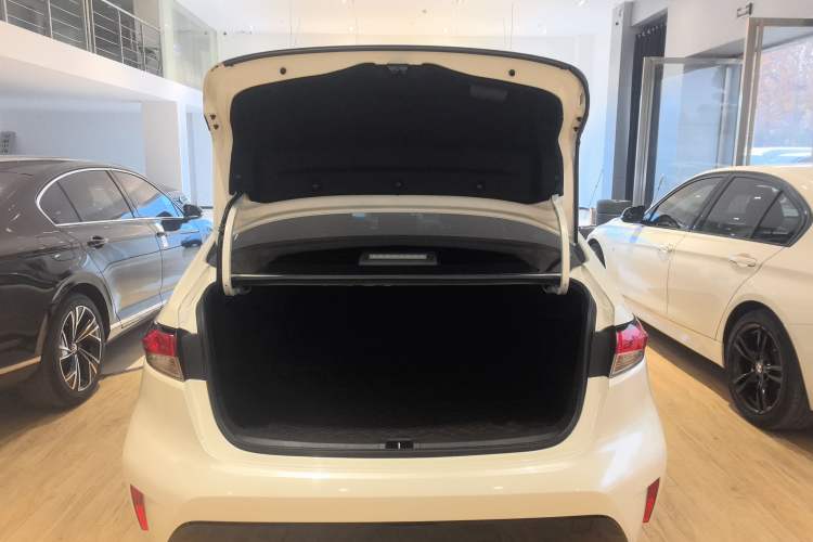 Used Toyota Levin 2019 185T CVT Luxury Edition China VI Standard
