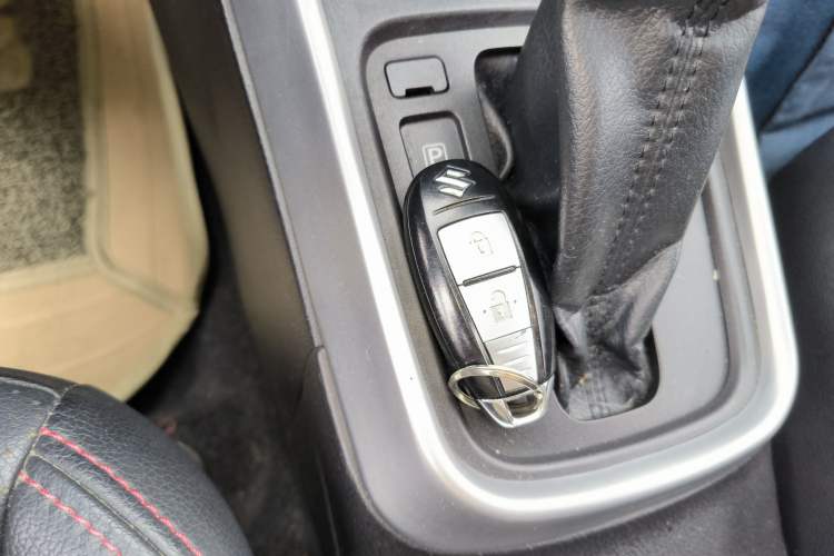 Used Suzuki S-Cross 2015 1.6L CVT Two-Wheel Drive Elite Version