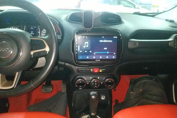 Used  Renegade 2017 180T Automatic Jingneng Edition
