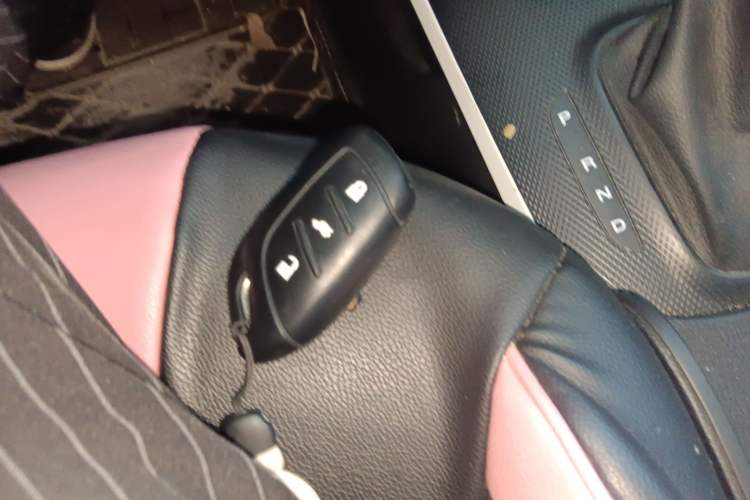 Used Roewe Clever 2022 311km QiQi BoBo Edition
