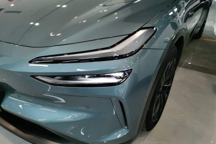 Used ONVO L60 2024 60 kWh Rear-Drive Version