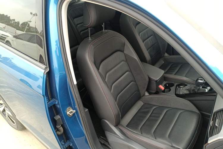 Used Volkswagen Tayron 2019 330TSI Two-Wheel Drive Luxury Model China VI Standard
