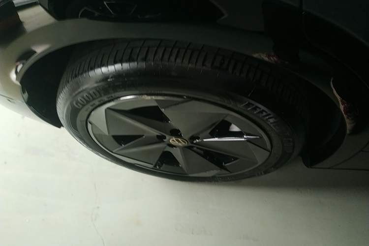 Used Volkswagen ID.UNYX 2024 Pro Long-Range Version
