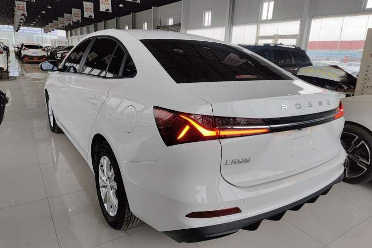 Used Roewe i5 2023 1.5L Manual Comfort Edition