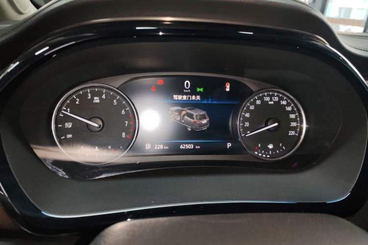 Used Buick GL8 2021 Land Cruiser Executive Class 652T Luxury Model