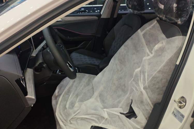 Used Volkswagen Sagitar 2025 Revised Version Three 300TSI DSG Excellence Edition