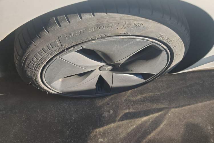 Used Tesla Model 3 2019 Standard Range Rear-Wheel Drive Upgraded Version (60 kWh)
