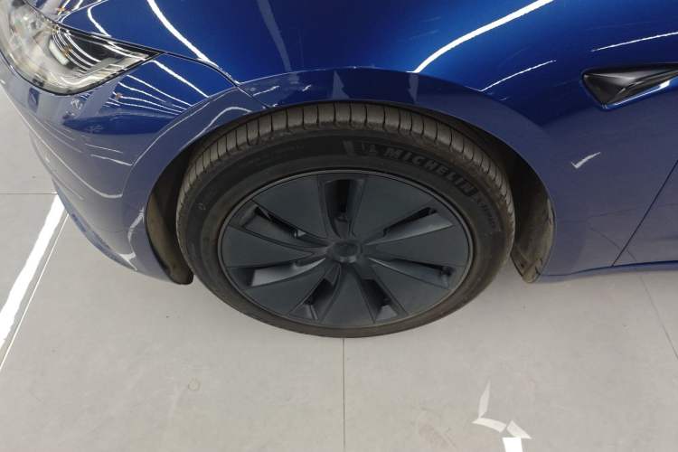 Used Tesla Model 3 2023 Long-Range All-Wheel-Drive Version
