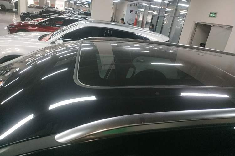 Used Hongqi HS7 PHEV 2024 2.0T PHEV Four-Wheel Drive Flagship Edition 6 Seats
