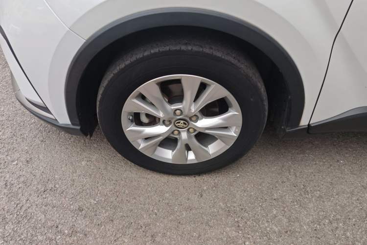 Used Toyota IZOA 2021 2.0L Enjoy Edition
