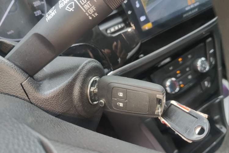 Used Buick Encore 2018 18T Automatic Two-Wheel Drive Urban Leading Model
