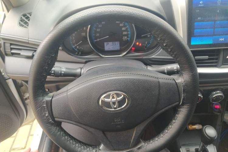 Used Toyota YARiS L 2016 Revised 1.5E CVT Charming Edition