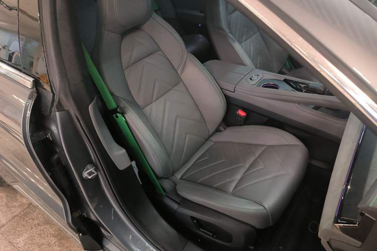 Used Zeekr 001 2023 WE Edition 100 kWh