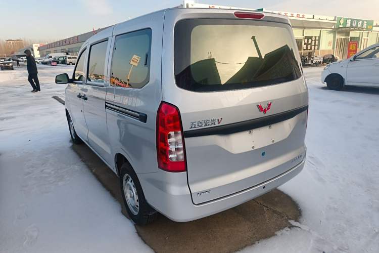 Used Wuling Hongguang V 2022 1.5L Jingqu Edition Electric-Assist LAR
