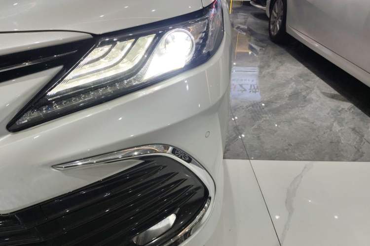 Used Toyota Camry 2021 2.5G Luxury Edition
