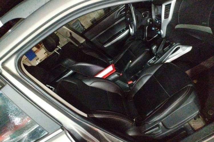 Used Changan CS35 2015 1.6L Automatic Prestige Model China IV Standard
