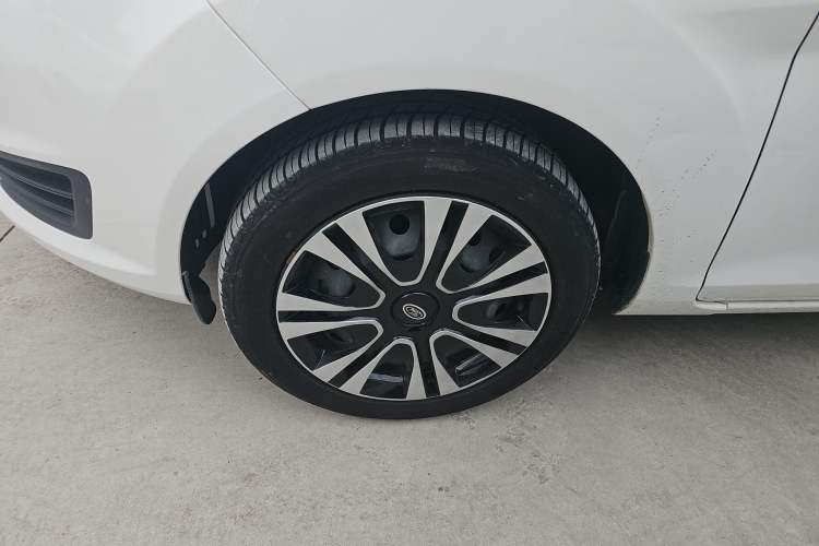 Used Ford Fiesta 2013 Hatchback 1.5L Manual Fashion Edition