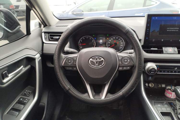 Used Toyota Wildlander 2022 2.0L CVT Two-Wheel Drive Luxury PLUS Edition
