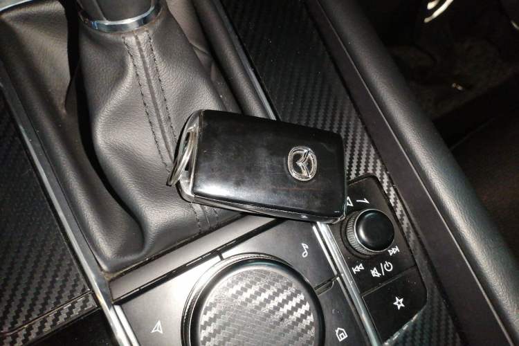 Used Mazda Mazda 3 Axela 2021 2.0L Automatic ZhiXuan Edition
