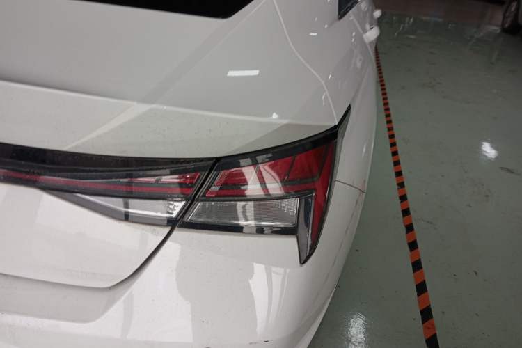 Used Hyundai Elantra 2021 1.5L CVT LUX Prestige Edition