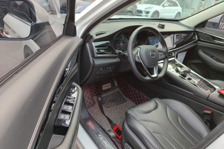 Used Changan CS85 COUPE 2019 1.5T DCT Luxury Version China VI Standard