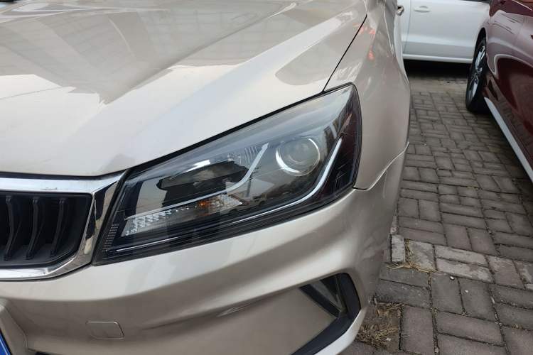 Used Geely Auto Emgrand 2021 UP 1.5L CVT Luxury Model
