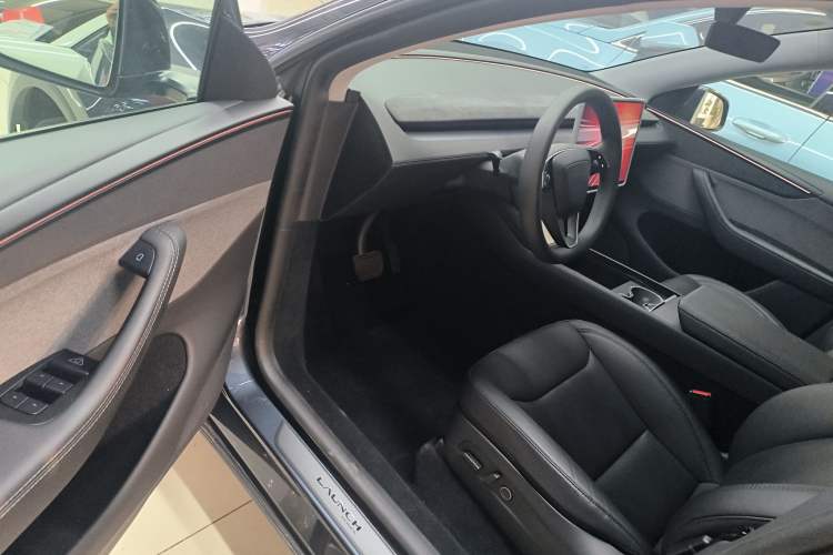 Used Tesla Model Y 2025 Rear-Wheel Drive First Edition