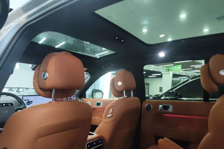 Used Li Auto L8 2023 Pro Model
