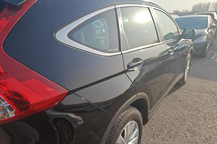 Used Honda CR-V 2016 2.0L two-wheel drive Urban Edition
