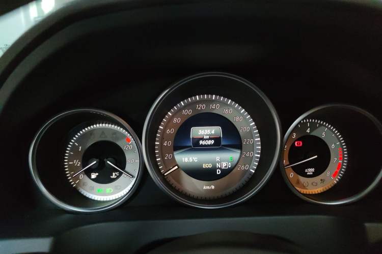 Used Mercedes-Benz E-Class (Import) 2014 E 200 Coupe
