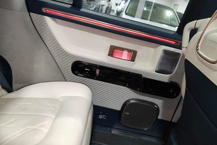 Used Zeekr MIX 2025 Long-Range Intelligent Driving Edition
