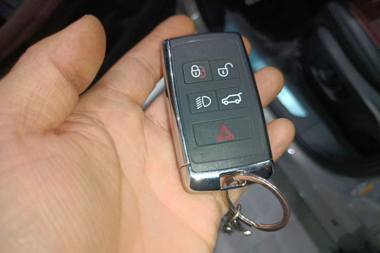 Used Land Rover Range Rover Evoque 2021 Range Rover L 249 PS R-Dynamic SE Luxury Edition
