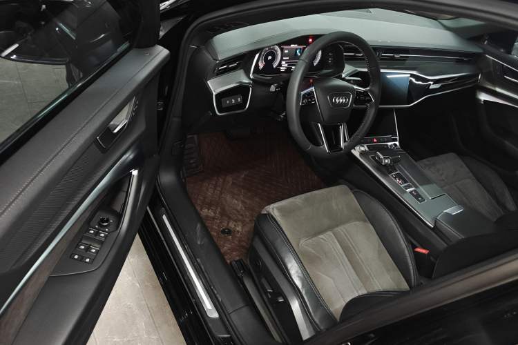 Used Audi A6L 2019 40 TFSI Luxury Dynamic Model
