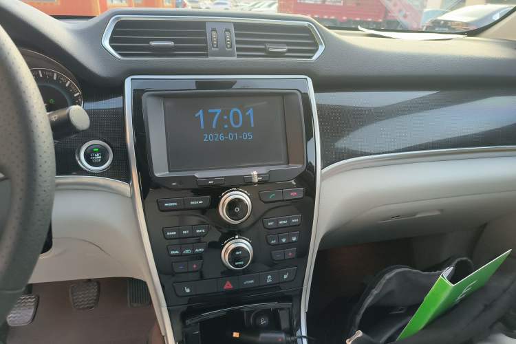 Used Haval H2 2016 Red-Label 1.5T Manual Two-Wheel Drive Luxury Model
