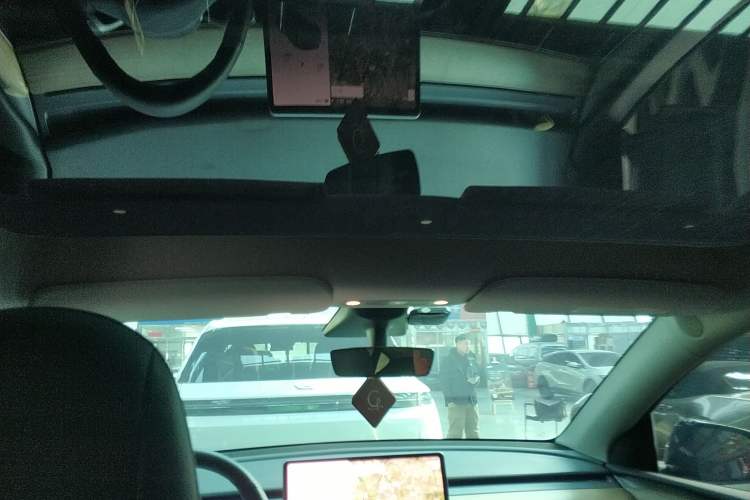 Used Tesla Model Y 2021 Standard Range Rear-Wheel Drive Version