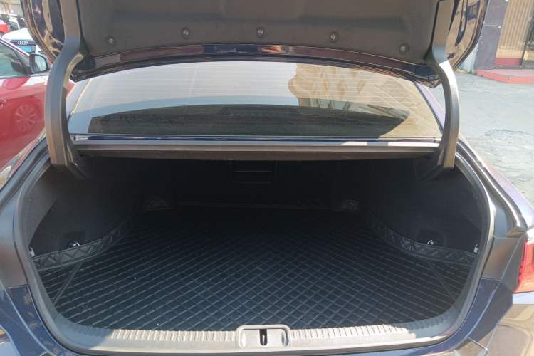 Used Lexus ES 2022 200 Excellence Edition
