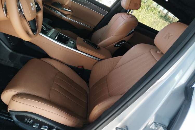 Used BYD Han L 2025 EV Four-Wheel Drive LiDAR Flagship Model
