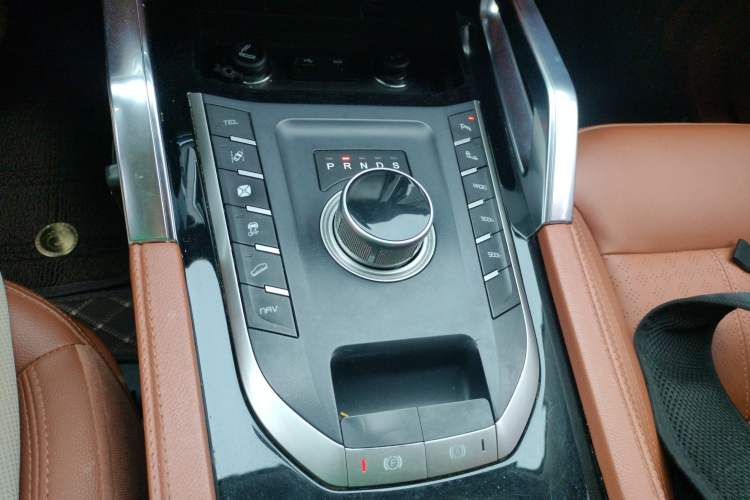 Used Zotye T700 2017 1.8T Dual-Clutch Flagship Model
