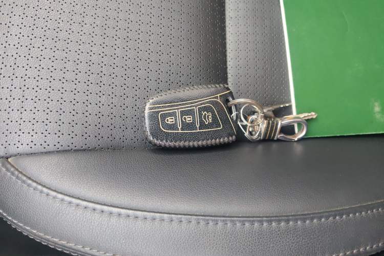 Used Hyundai Grand SantaFe 2013 3.0L 7-Seater 4x4 Flagship Edition
