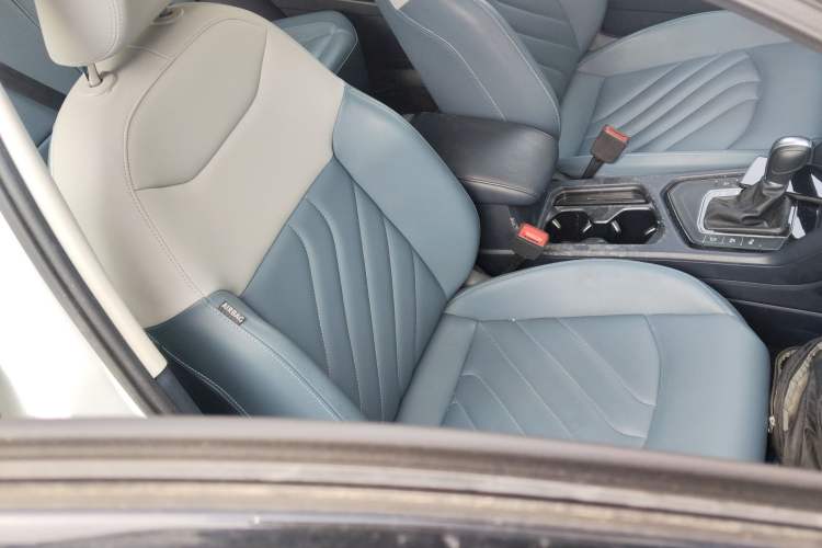 Used Volkswagen Tharu 2024 300TSI Two-Wheel-Drive Moon Luxury Edition