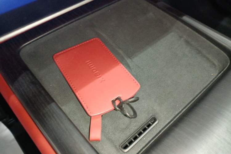 Used  SU7 2024 Rear-Drive Ultra-Long Range Advanced Pro-Level Intelligent Driving Version
