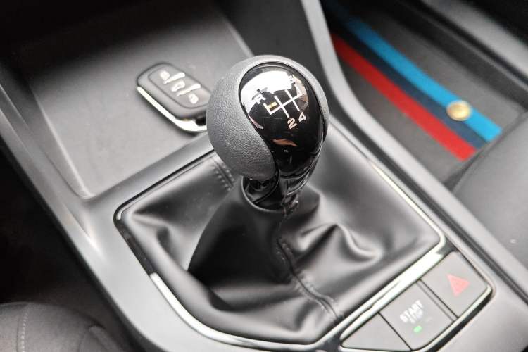 Used Roewe i5 2023 1.5L Manual Comfort Edition