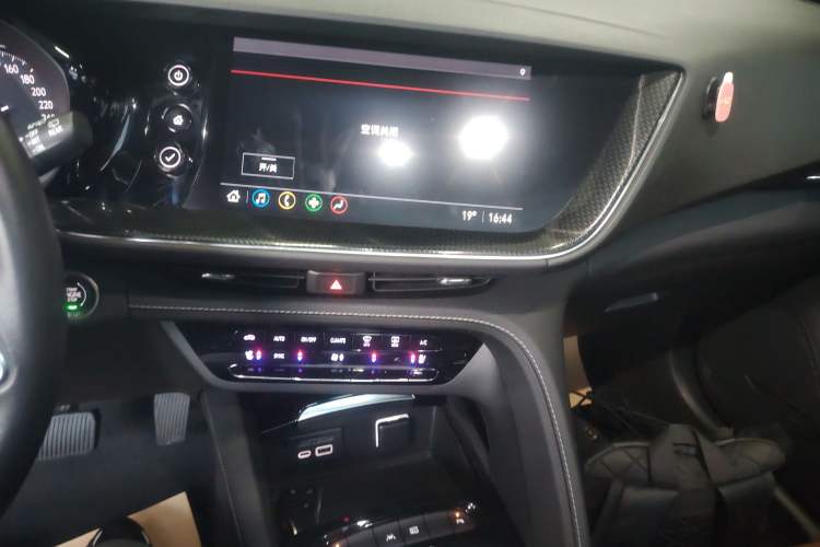 Used Buick Envision 2020 Onix S 652T Two-Wheel Drive Elite Model