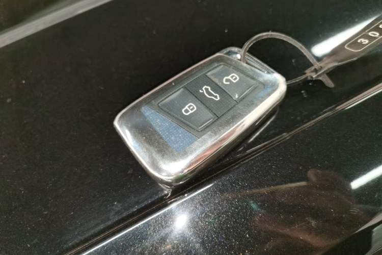 Used Volkswagen Magotan 2020 330TSI DSG Leading Model
